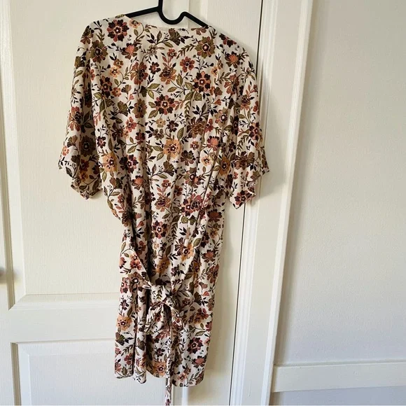 $178 NWT Faherty Willow V-neck Floral Print Linen Wrap Mini Dress size XL - Picture 9 of 12